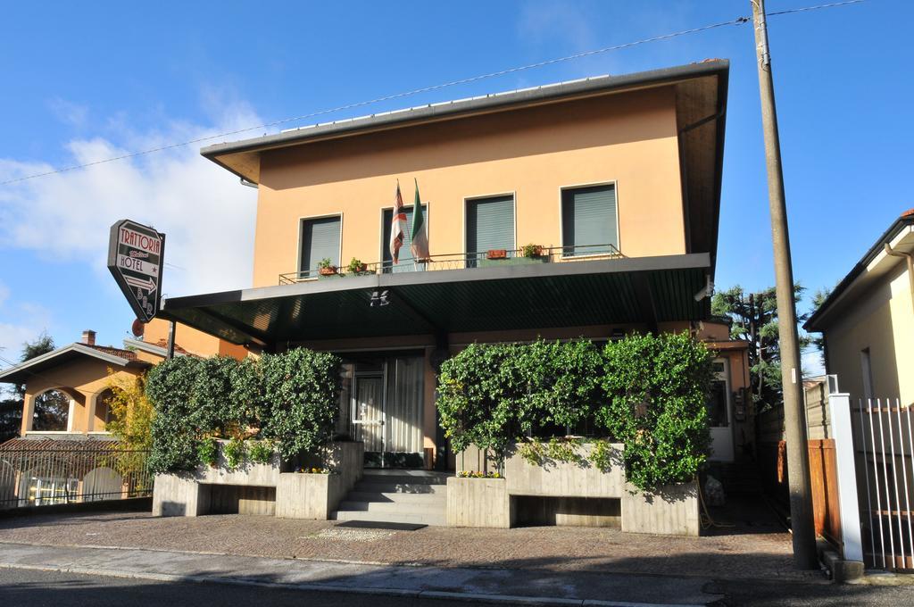Hotel Molteni Ведуджо-кон-Кольцано Экстерьер фото